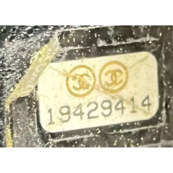 CHANEL BOY RARE Color Chain Patent Quilted Shoulder Bag Medium - Picture 14 of 14